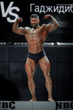 CLASSIC PHYSIQUE